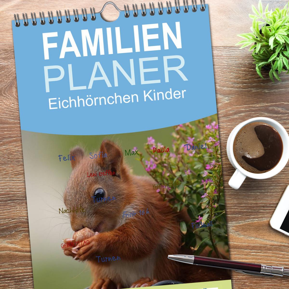 Beispielinhalt (Bild) Familienplaner 2026 - Eichhörnchen Kinder mit 5 Spalten (Wandkalender, 21 x 45 cm) CALVENDO