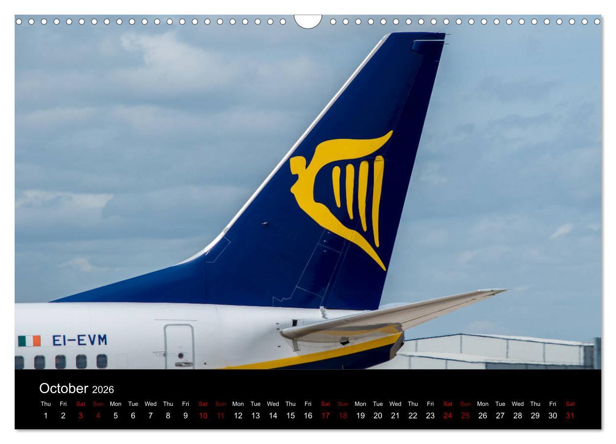 Beispielinhalt (Bild) Commercial Airlines (Wall Calendar 2026 DIN A3 landscape), CALVENDO 12 Month Wall Calendar