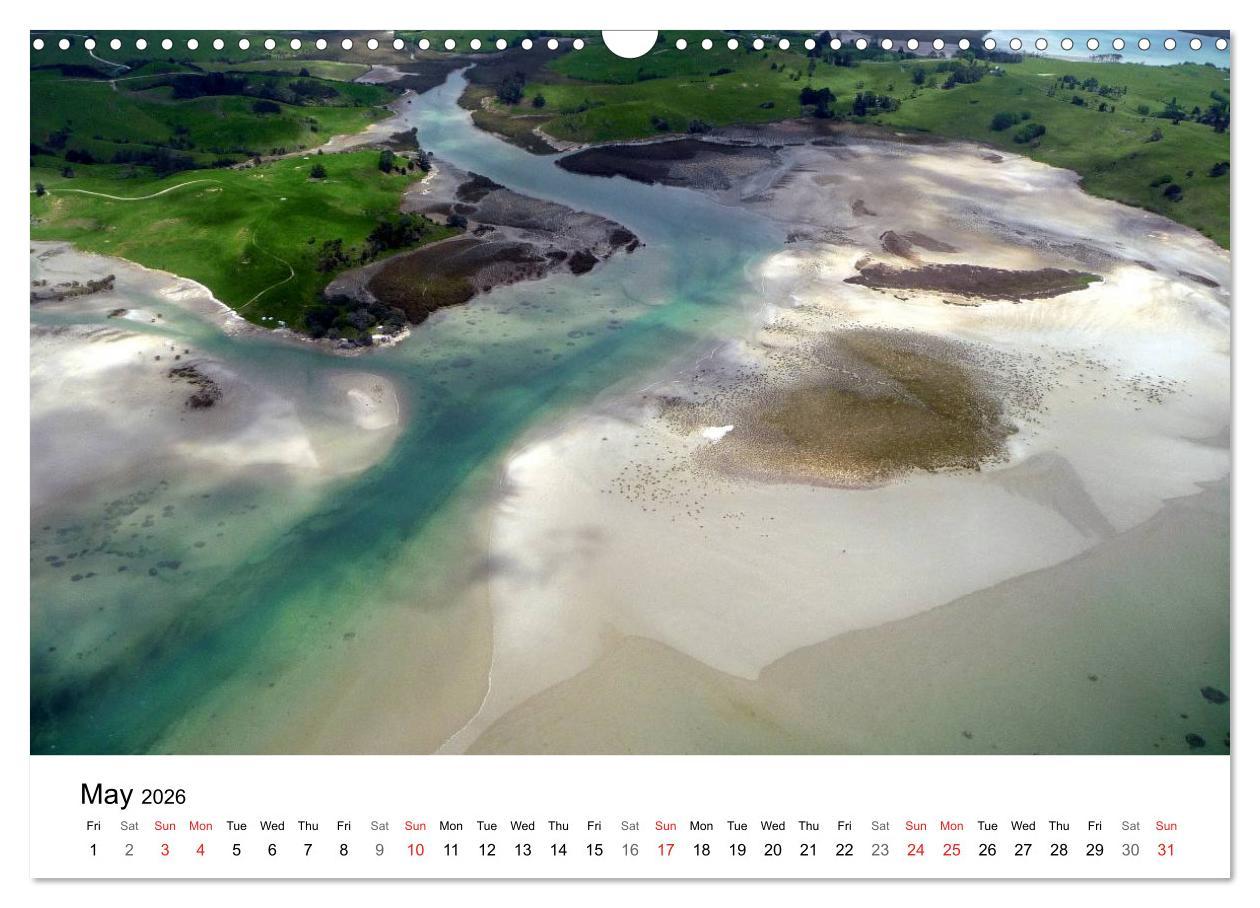 Beispielinhalt (Bild) New Zealand's Stunning Coastline (Wall Calendar 2026 DIN A3 landscape), CALVENDO 12 Month Wall Calendar