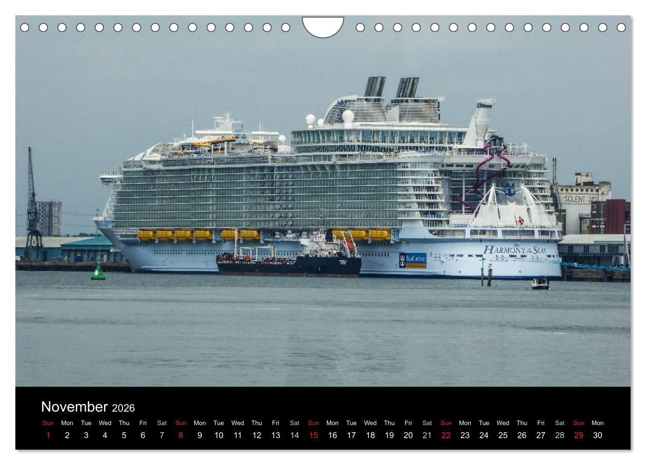 Beispielinhalt (Bild) Cruise Southampton (Wall Calendar 2026 DIN A4 landscape), CALVENDO 12 Month Wall Calendar