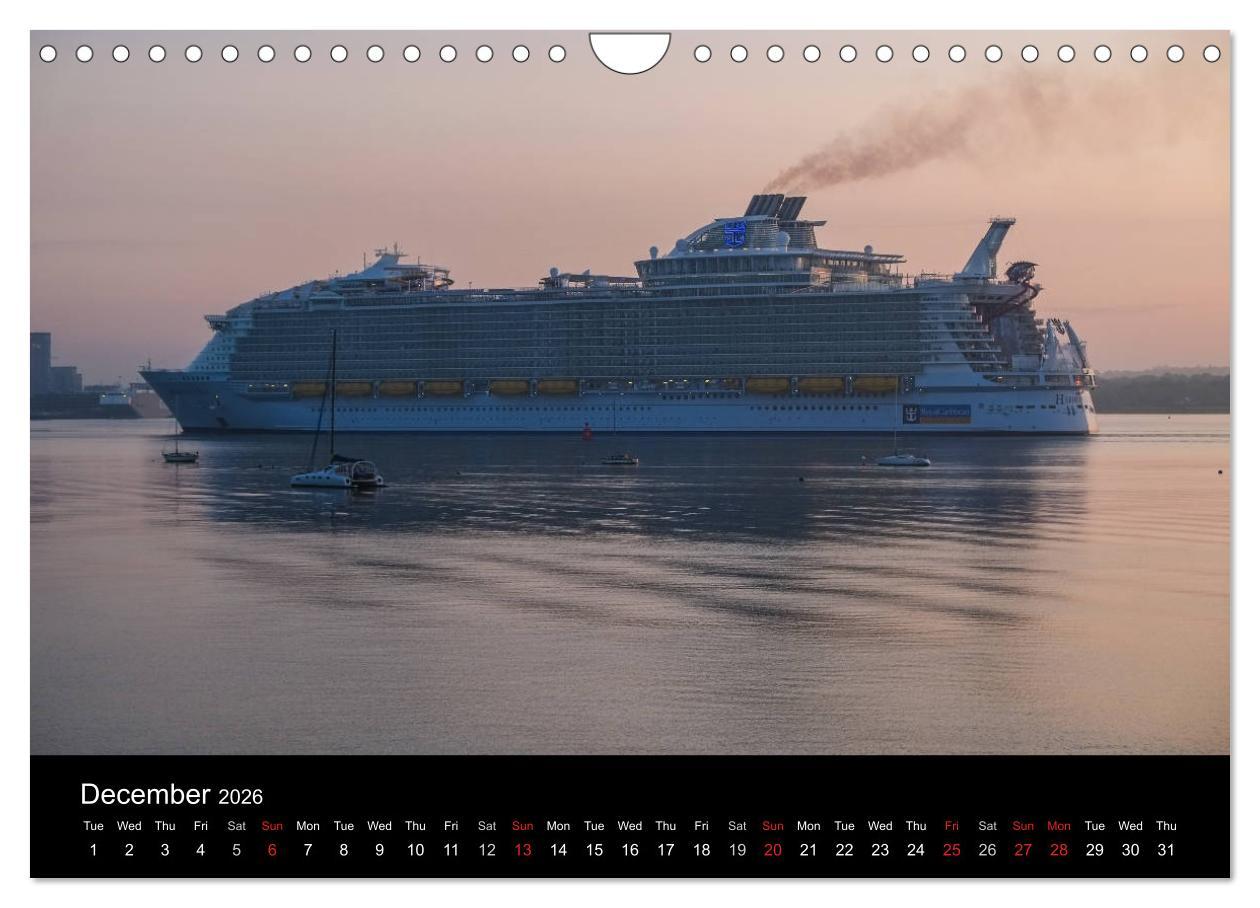 Beispielinhalt (Bild) Cruise Southampton (Wall Calendar 2026 DIN A4 landscape), CALVENDO 12 Month Wall Calendar