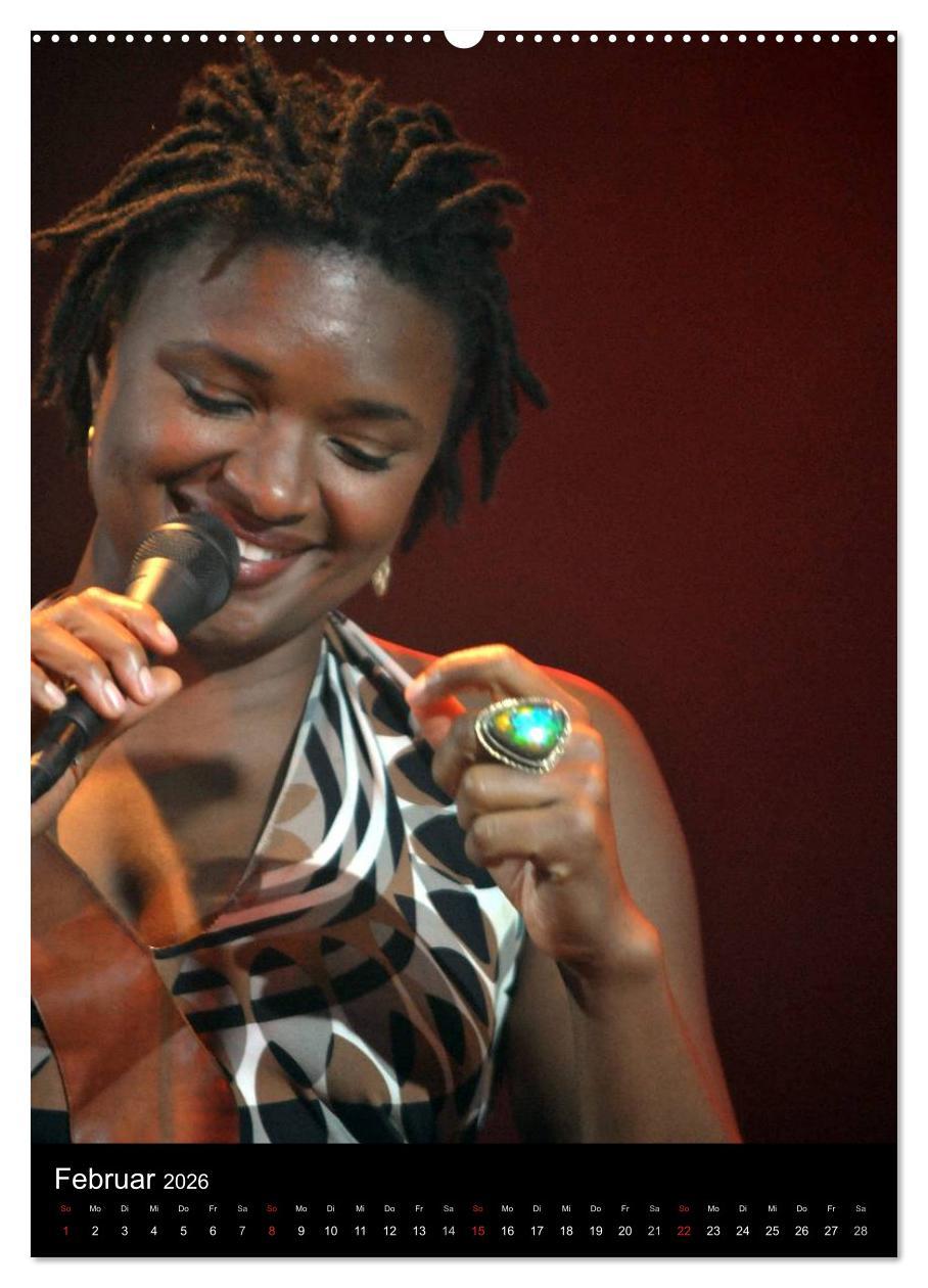 Beispielinhalt (Bild) Jazz Frauen 2026 (Wandkalender 2026 DIN A2 hoch), CALVENDO Monatskalender