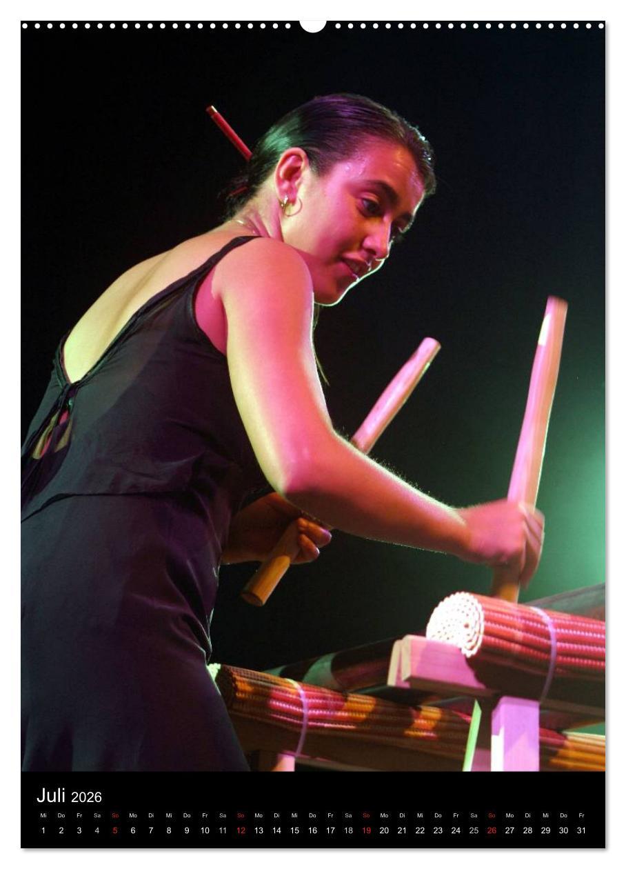 Beispielinhalt (Bild) Jazz Frauen 2026 (Wandkalender 2026 DIN A2 hoch), CALVENDO Monatskalender