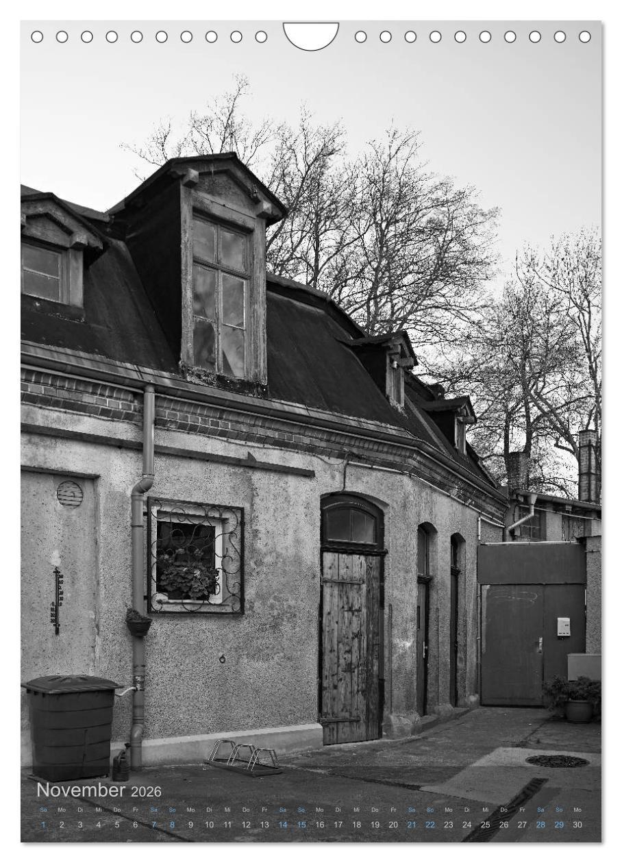 Beispielinhalt (Bild) LEIPZIG - Momente der Stadt (Wandkalender 2026 DIN A4 hoch), CALVENDO Monatskalender