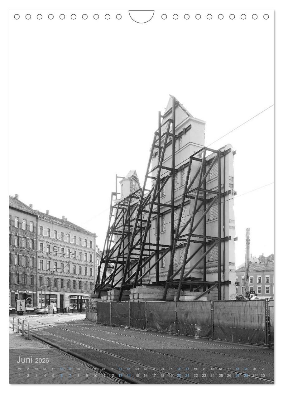 Beispielinhalt (Bild) LEIPZIG - Momente der Stadt (Wandkalender 2026 DIN A4 hoch), CALVENDO Monatskalender