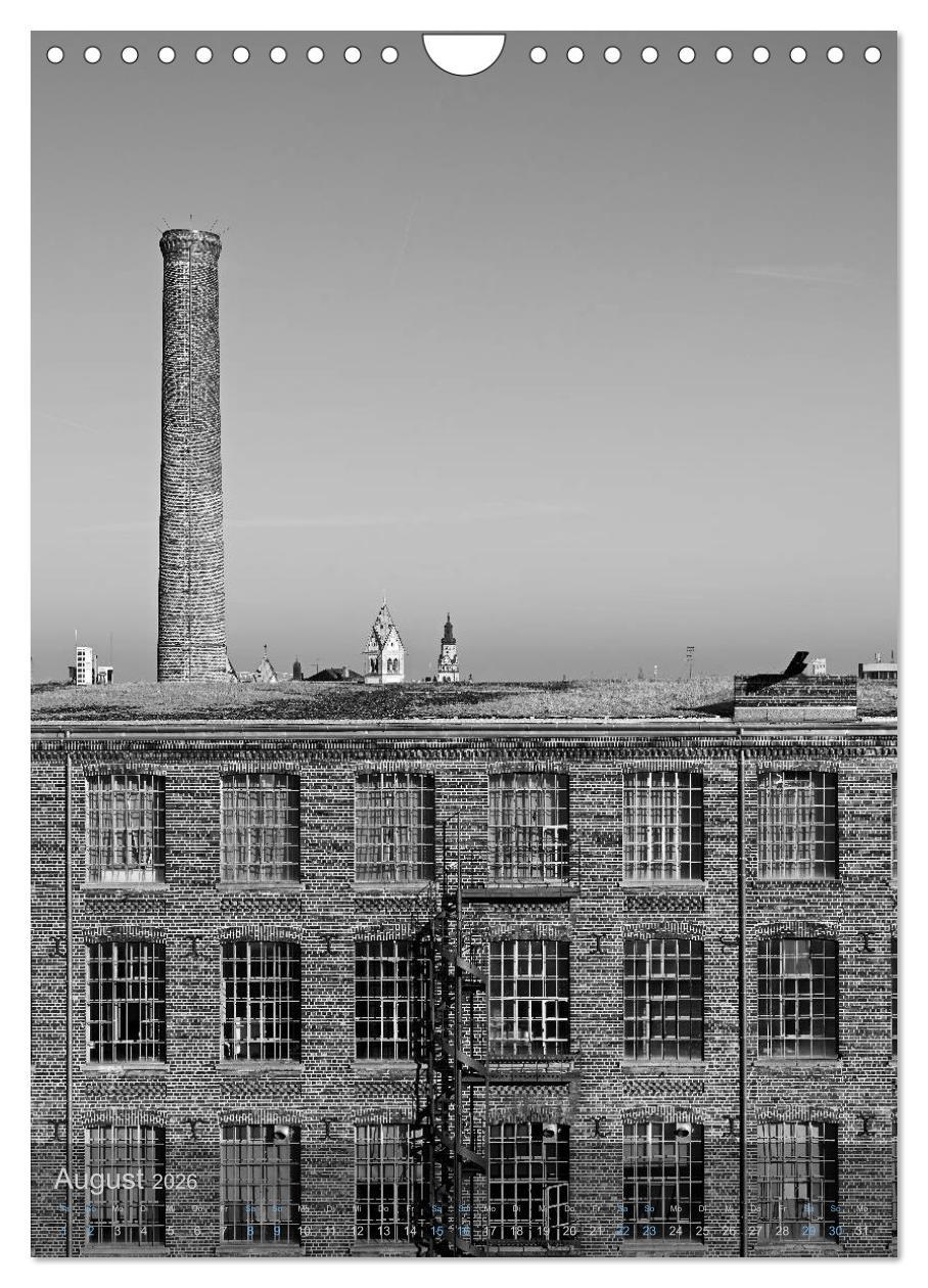 Beispielinhalt (Bild) LEIPZIG - Momente der Stadt (Wandkalender 2026 DIN A4 hoch), CALVENDO Monatskalender