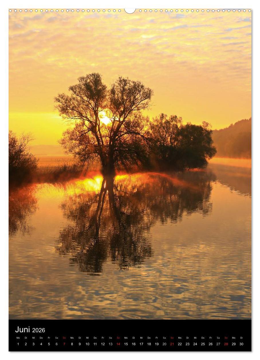 Beispielinhalt (Bild) Gespiegelte Natur (hochwertiger Premium Wandkalender 2026 DIN A2 hoch), Kunstdruck in Hochglanz