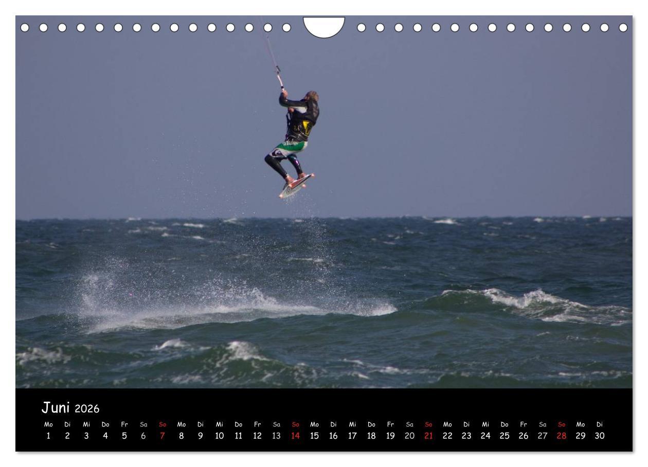 Beispielinhalt (Bild) Kitesurfen - Faszination auf dem Wasser (Wandkalender 2026 DIN A4 quer), CALVENDO Monatskalender