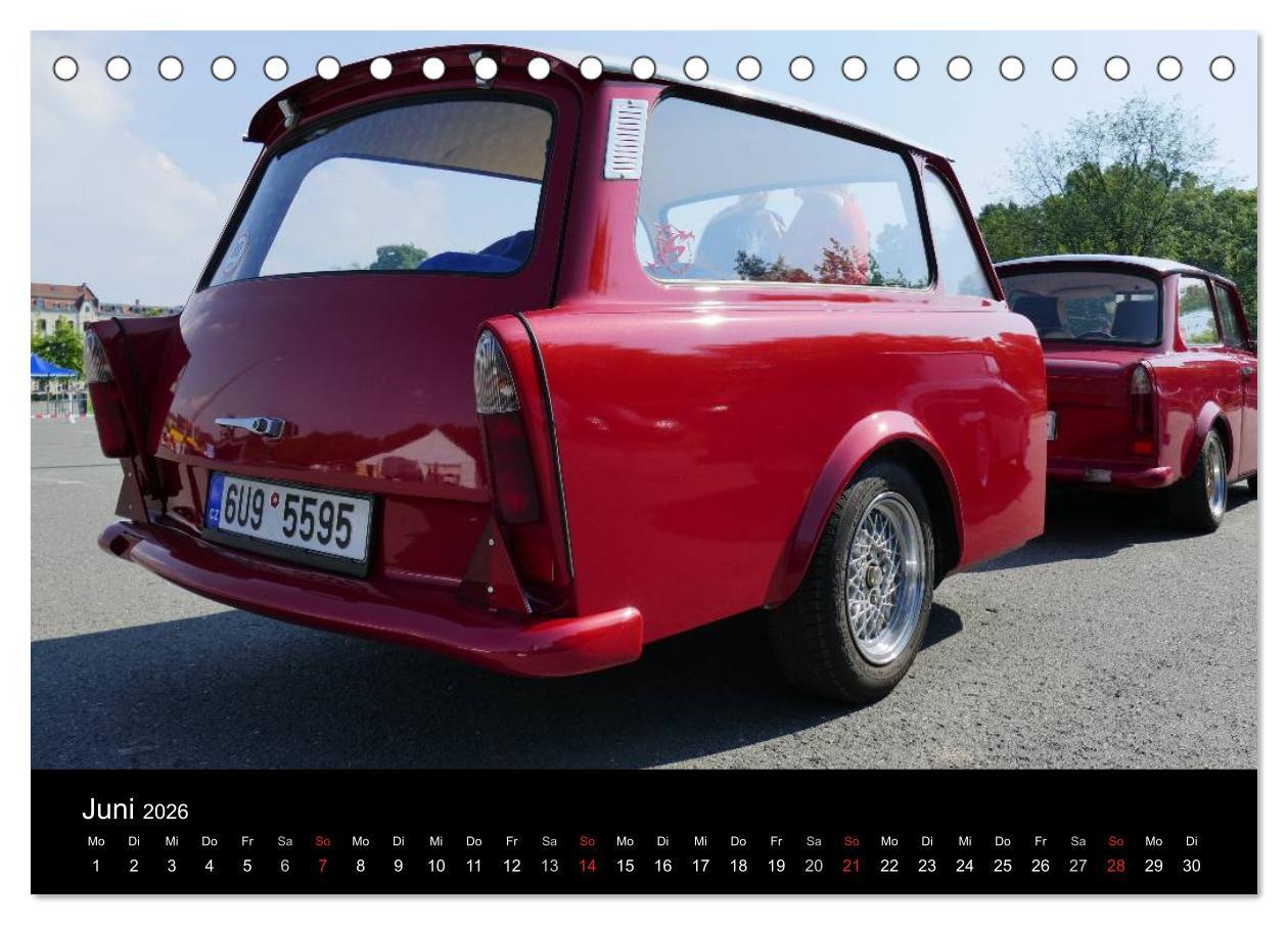 Beispielinhalt (Bild) Trabantfahrertreffen Zwickau (Tischkalender 2026 DIN A5 quer), CALVENDO Monatskalender