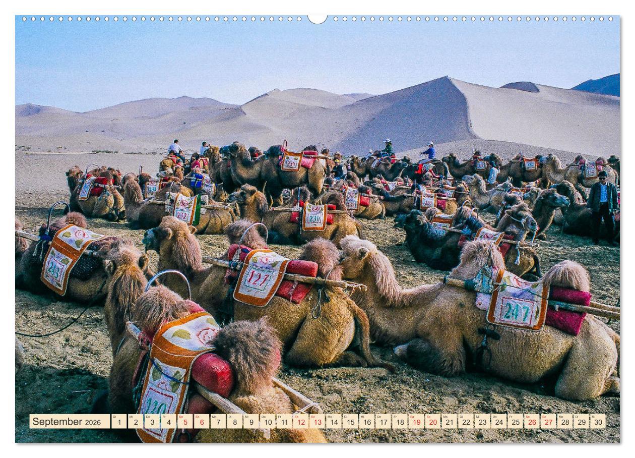 Beispielinhalt (Bild) Seidenstraße - Khiva bis Lanzhou (Wandkalender 2026 DIN A2 quer), CALVENDO Monatskalender