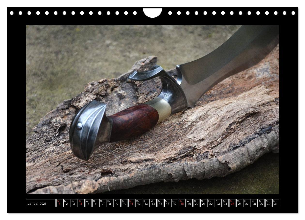 Beispielinhalt (Bild) Kunst in Stahl und Damast - M e s s e r (Wandkalender 2026 DIN A4 quer), CALVENDO Monatskalender