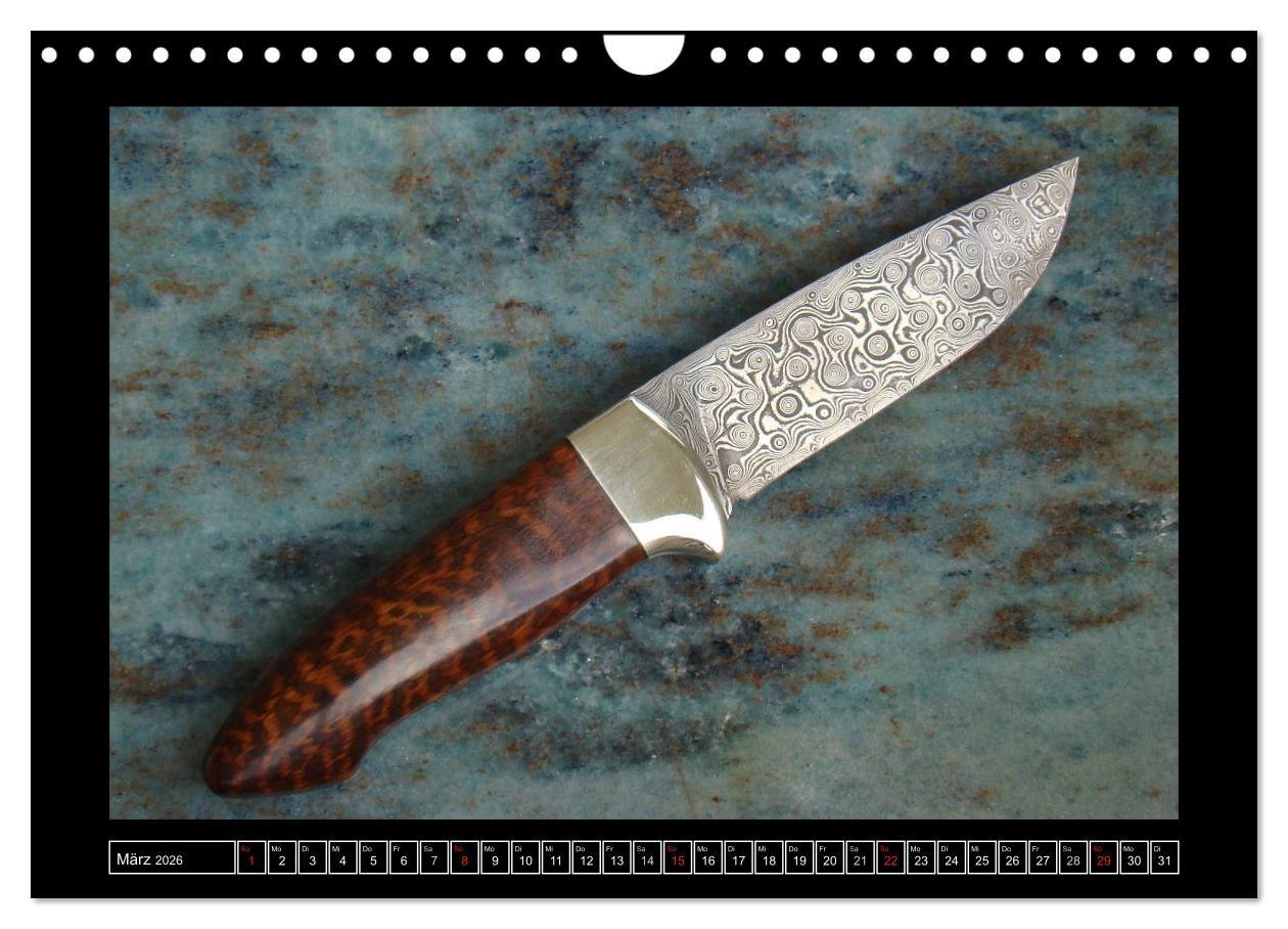 Beispielinhalt (Bild) Kunst in Stahl und Damast - M e s s e r (Wandkalender 2026 DIN A4 quer), CALVENDO Monatskalender