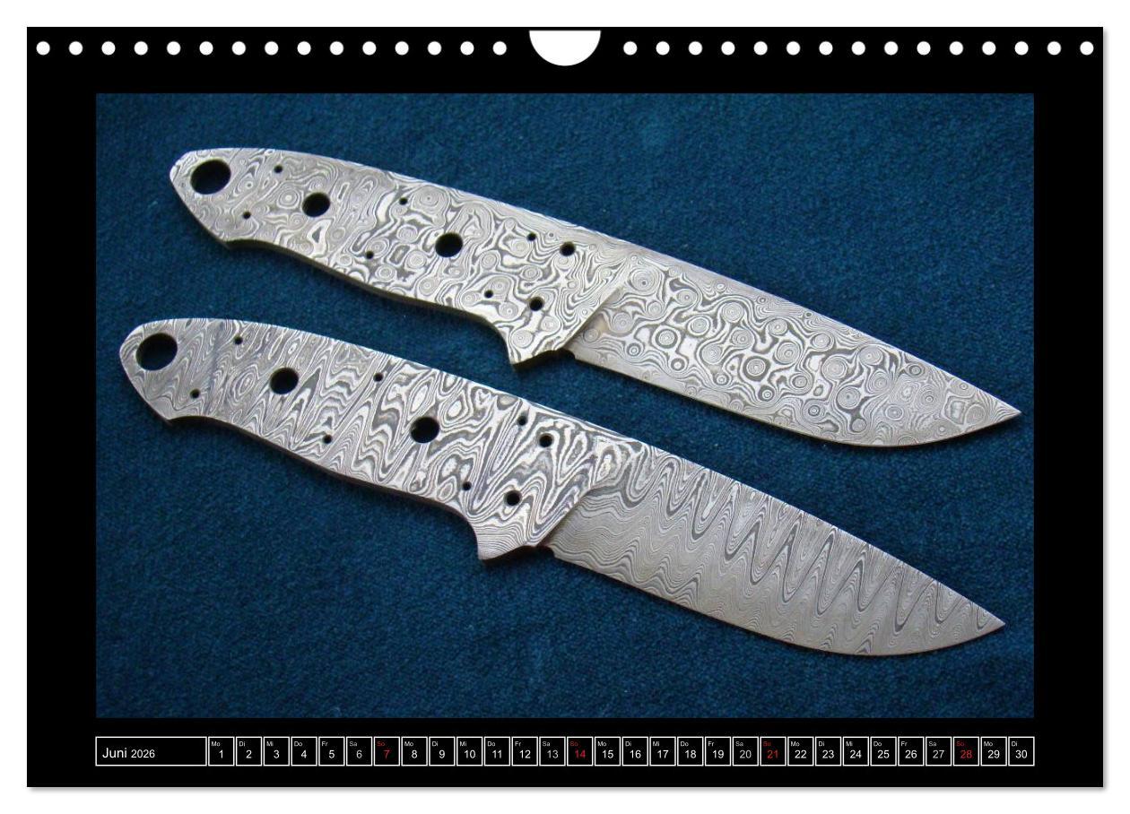 Beispielinhalt (Bild) Kunst in Stahl und Damast - M e s s e r (Wandkalender 2026 DIN A4 quer), CALVENDO Monatskalender