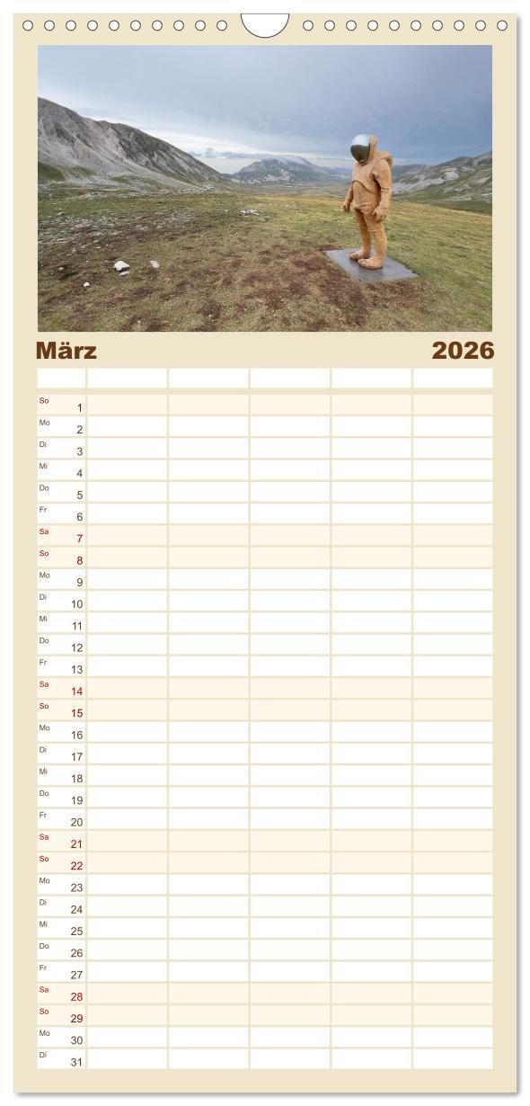 Beispielinhalt (Bild) Familienplaner 2026 - Abruzzen - wild und romantisch mit 5 Spalten (Wandkalender, 21 x 45 cm) CALVENDO