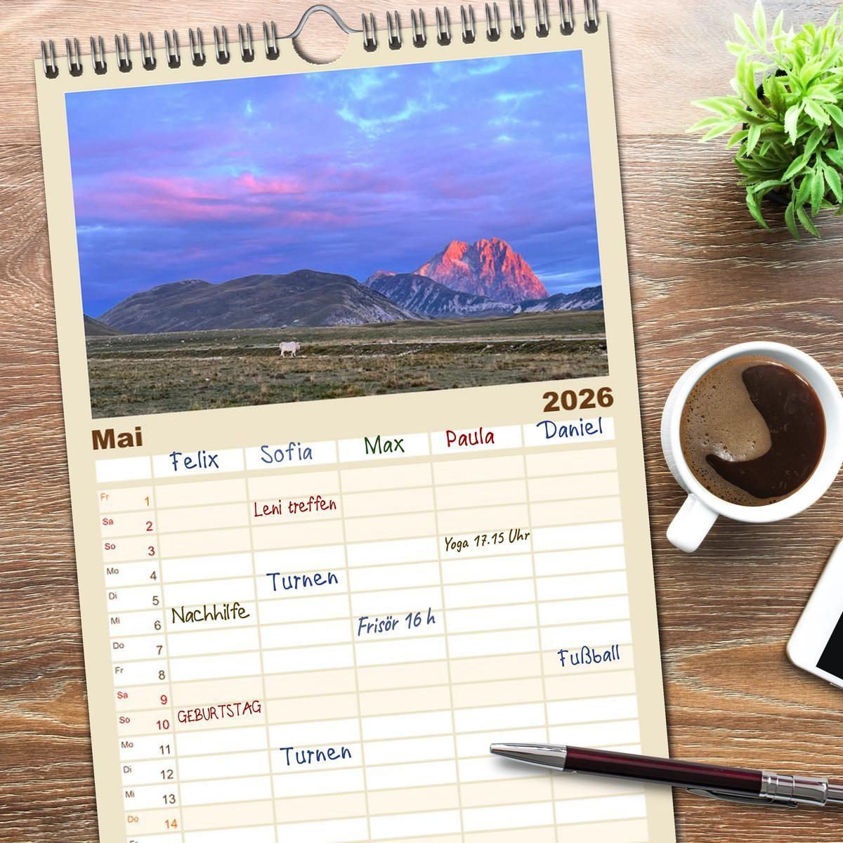 Beispielinhalt (Bild) Familienplaner 2026 - Abruzzen - wild und romantisch mit 5 Spalten (Wandkalender, 21 x 45 cm) CALVENDO