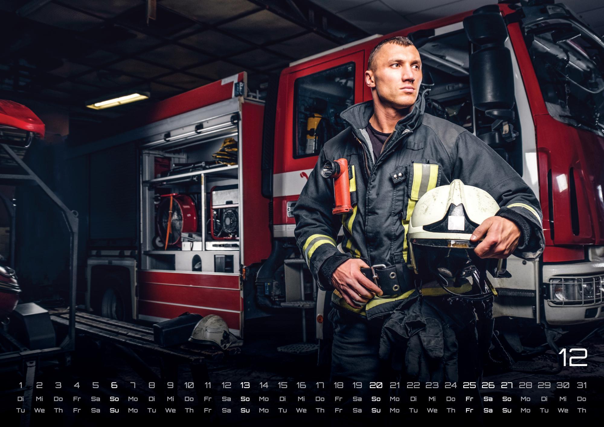 Beispielinhalt (Bild) FIREFIGHTER - Retter in der Not - Feuerwehr - 2026 - Kalender DIN A3