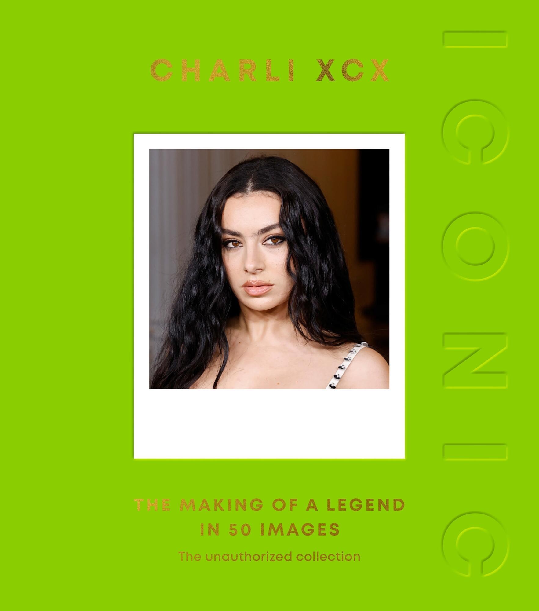 Vorderes Coverbild ICONIC: Charli XCX