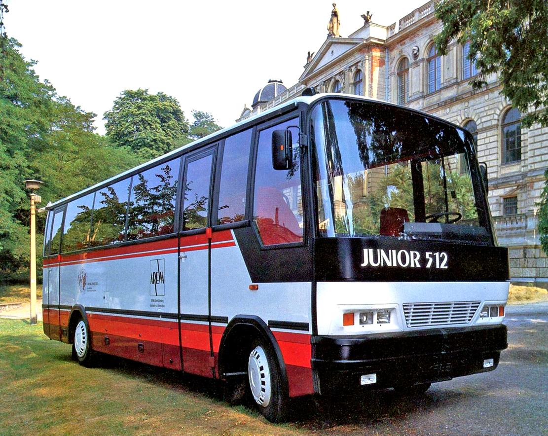Beispielinhalt (Bild) Jahrbuch Omnibusse 2026