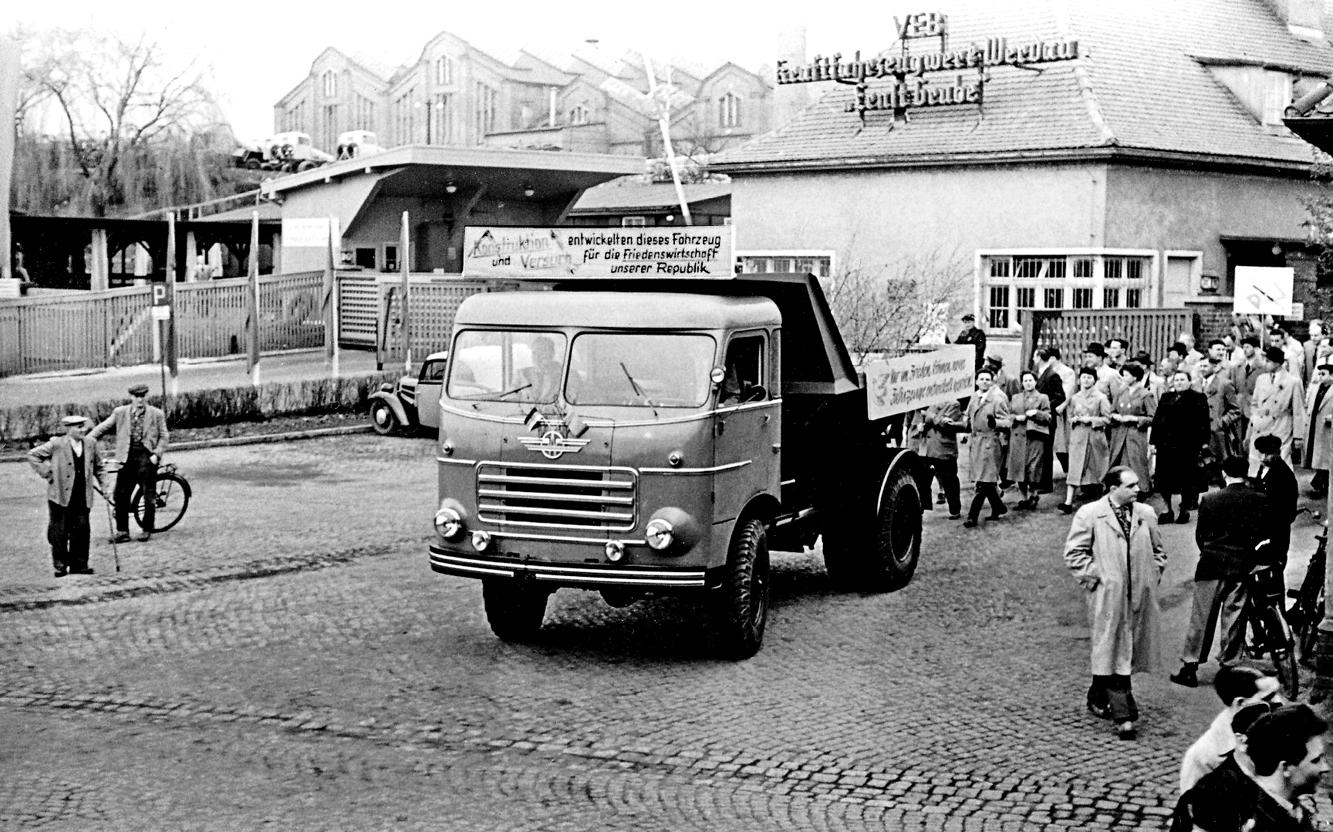 Beispielinhalt (Bild) Lastwagen aus Zwickau, Werdau und Ludwigsfelde