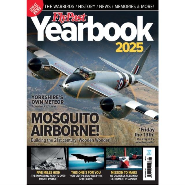Vorderes Coverbild FlyPast Yearbook 2025