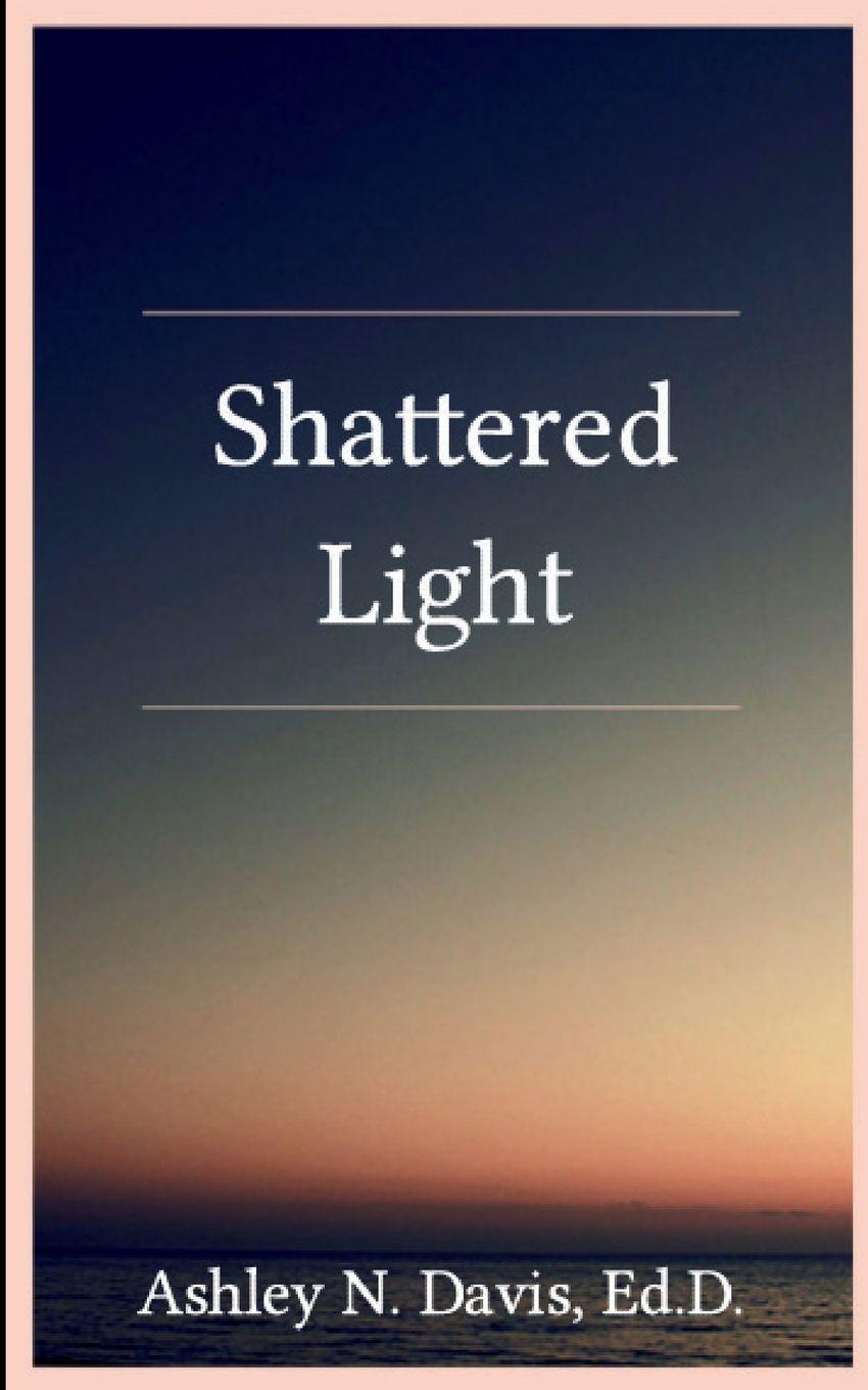 Vorderes Coverbild Shattered Light