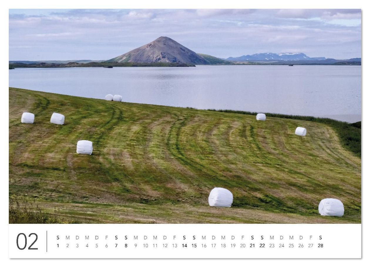 Beispielinhalt (Bild) Magisches Island (hochwertiger Premium Wandkalender 2026 DIN A2 quer), Kunstdruck in Hochglanz