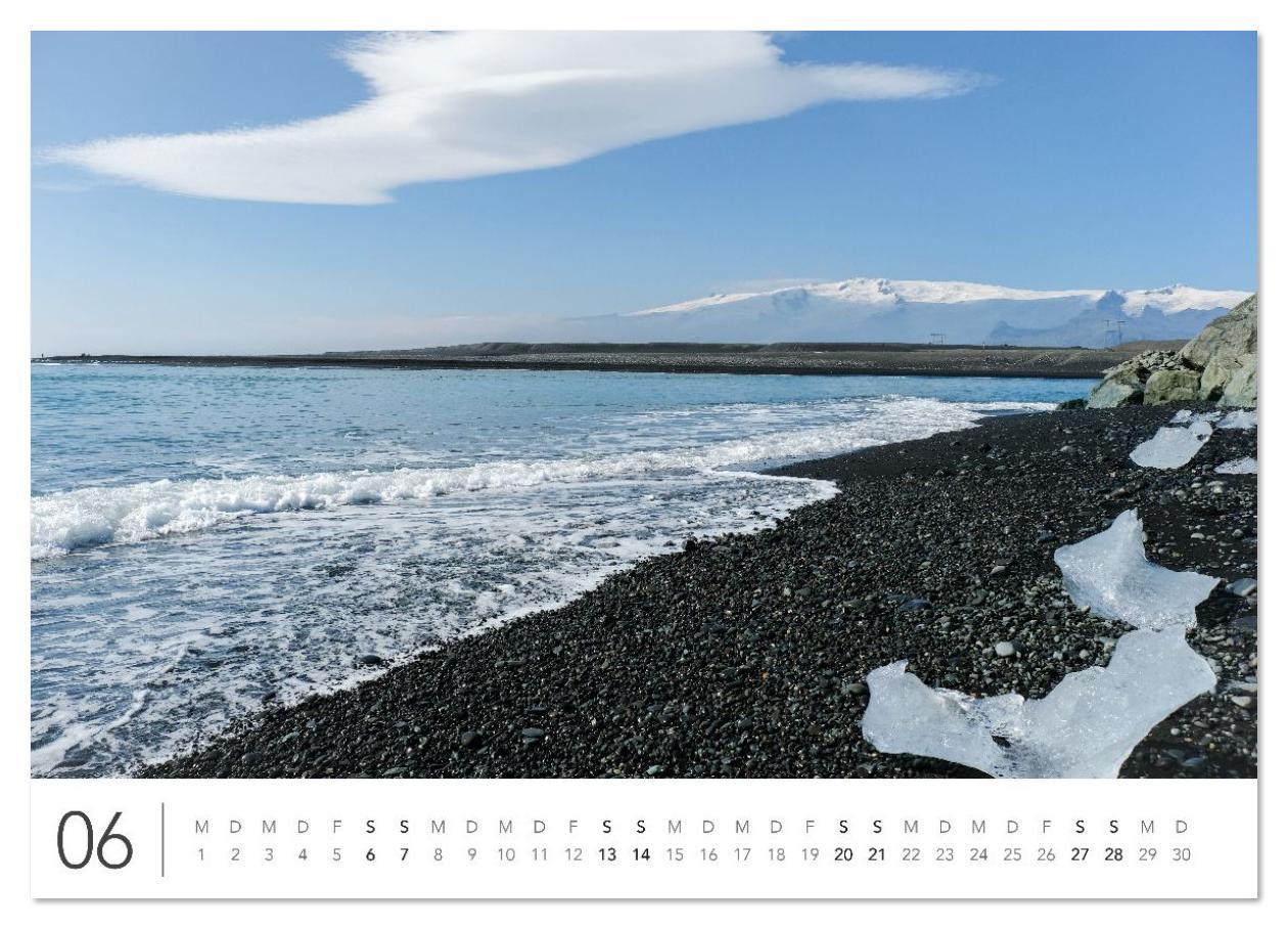 Beispielinhalt (Bild) Magisches Island (hochwertiger Premium Wandkalender 2026 DIN A2 quer), Kunstdruck in Hochglanz