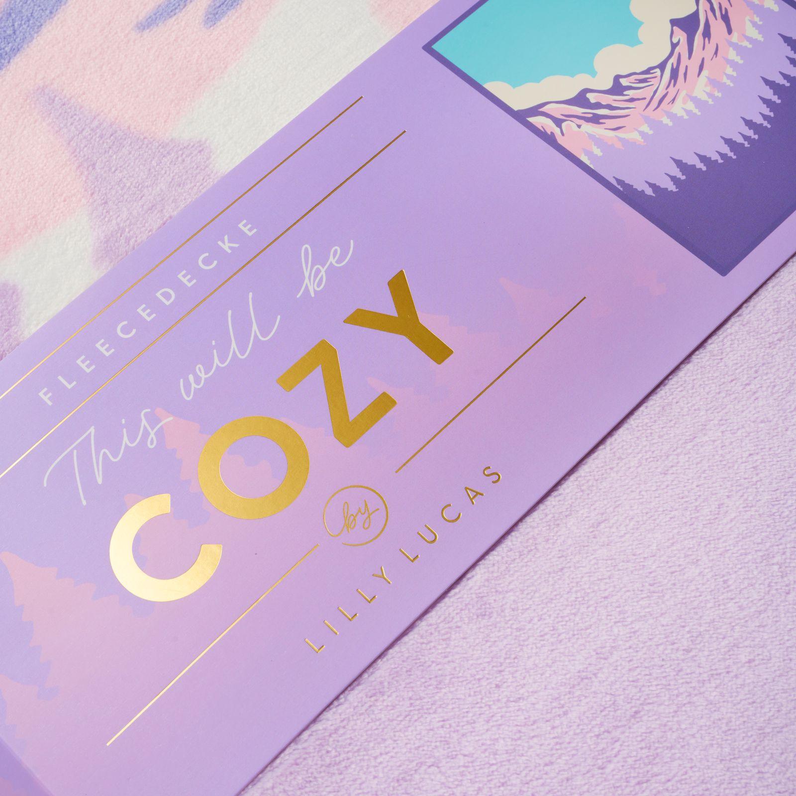 Beispielinhalt (Bild) Green Valley Fleecedecke 'Mountain Hug'