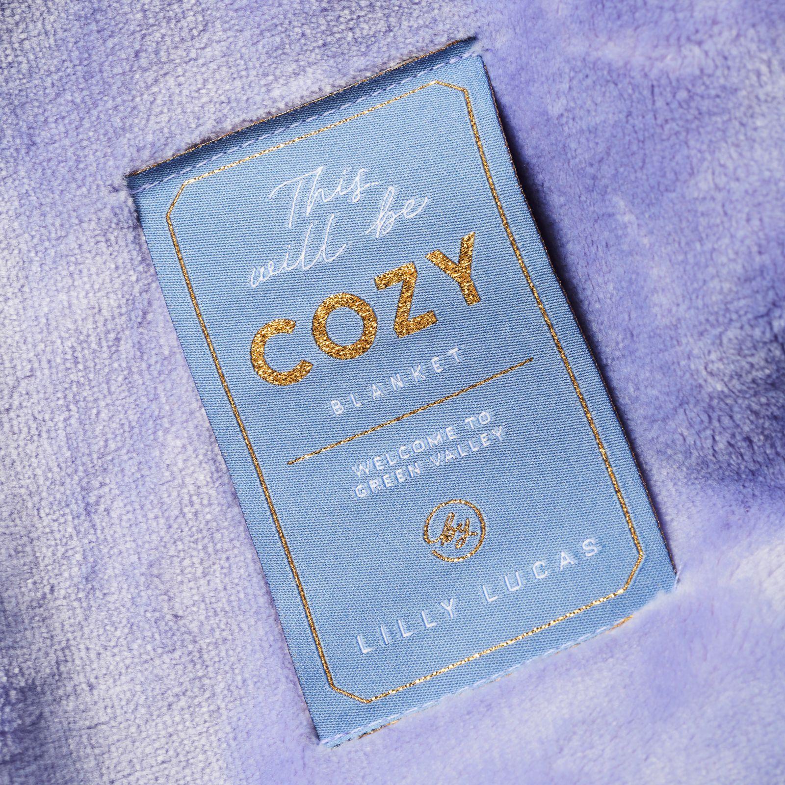 Beispielinhalt (Bild) Green Valley Fleecedecke 'Mountain Hug'