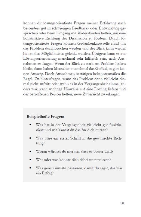 Beispielinhalt (Bild) Systemische Fragetechniken gekonnt im Business-Alltag anwenden | Besser führen & kommunizieren mit dem Praxisbuch für Fach- & Führungskräfte