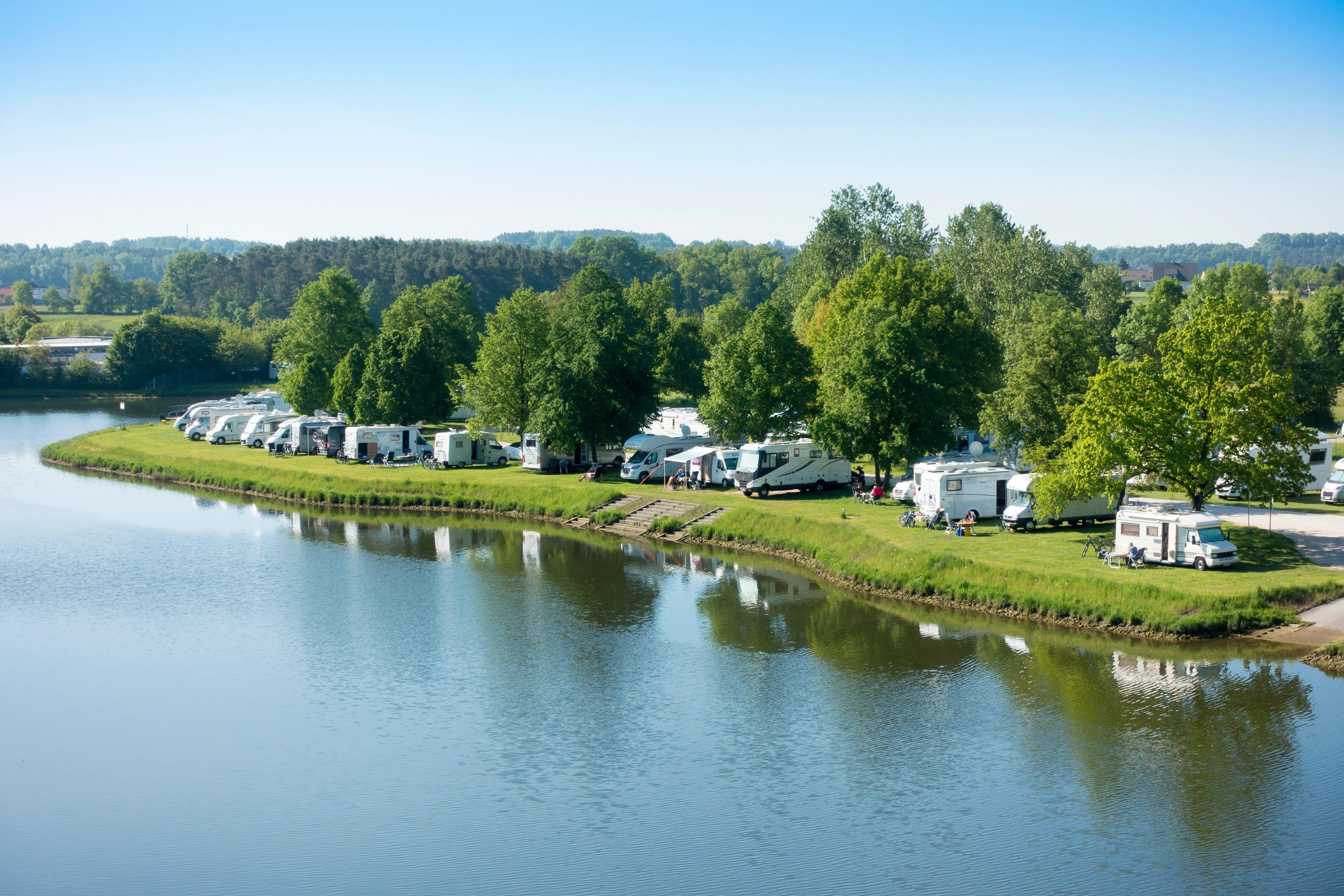 Beispielinhalt (Bild) Kleine Auszeiten an Flüssen & Seen in Deutschland