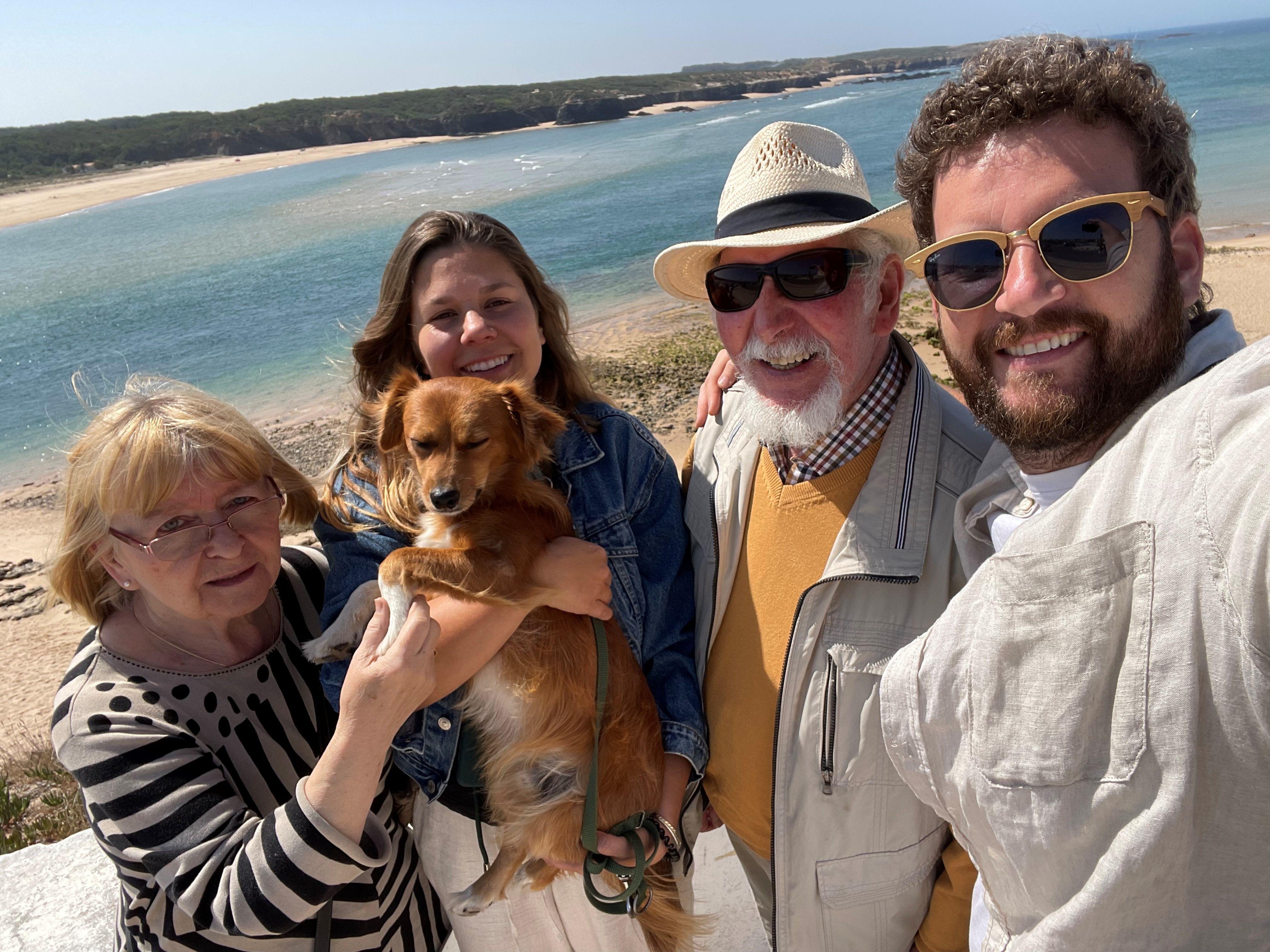 Beispielinhalt (Bild) Alzheimer. Arschloch. Algarve.