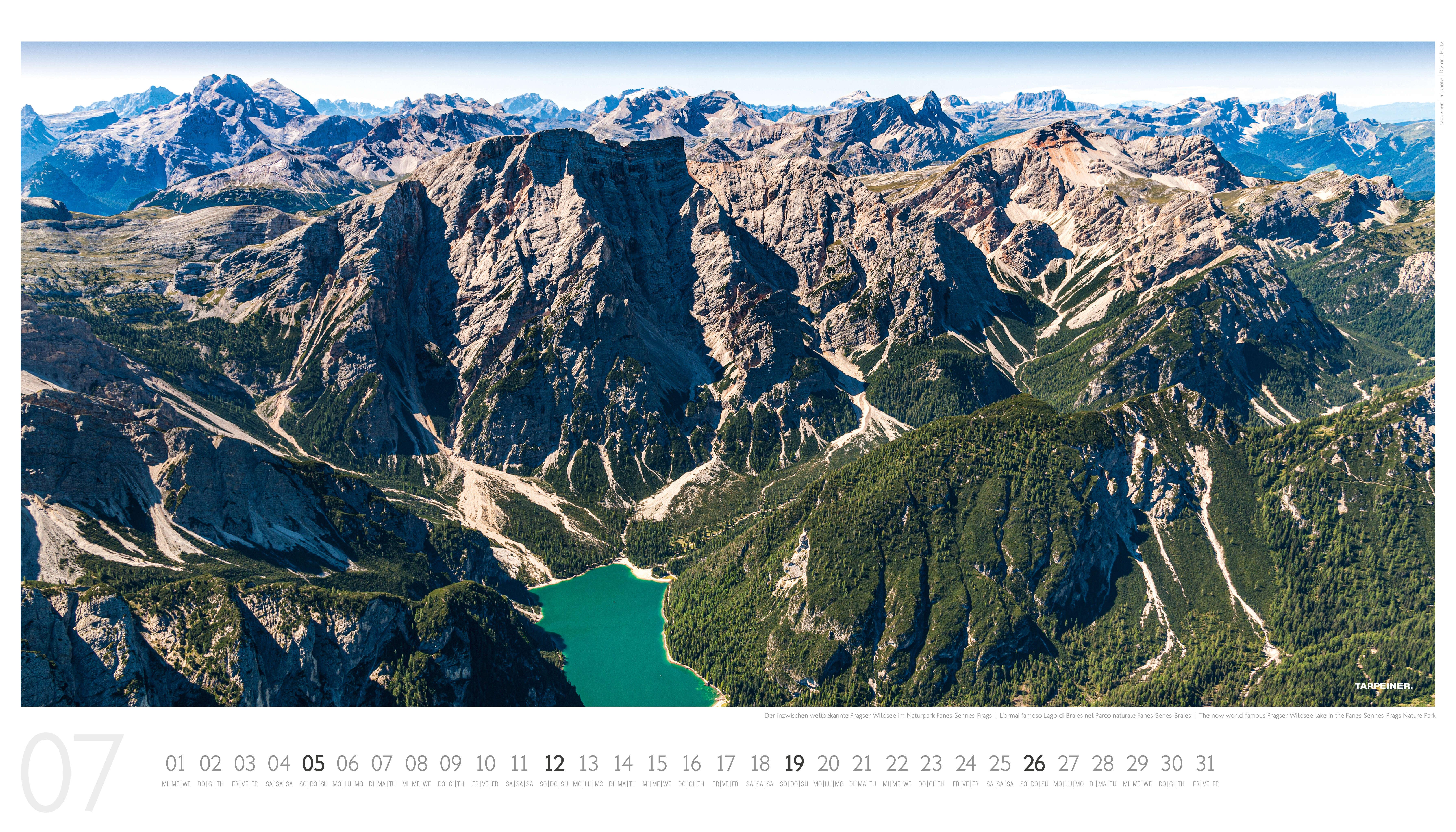 Beispielinhalt (Bild) Luftbildkalender Dolomiten 2026
