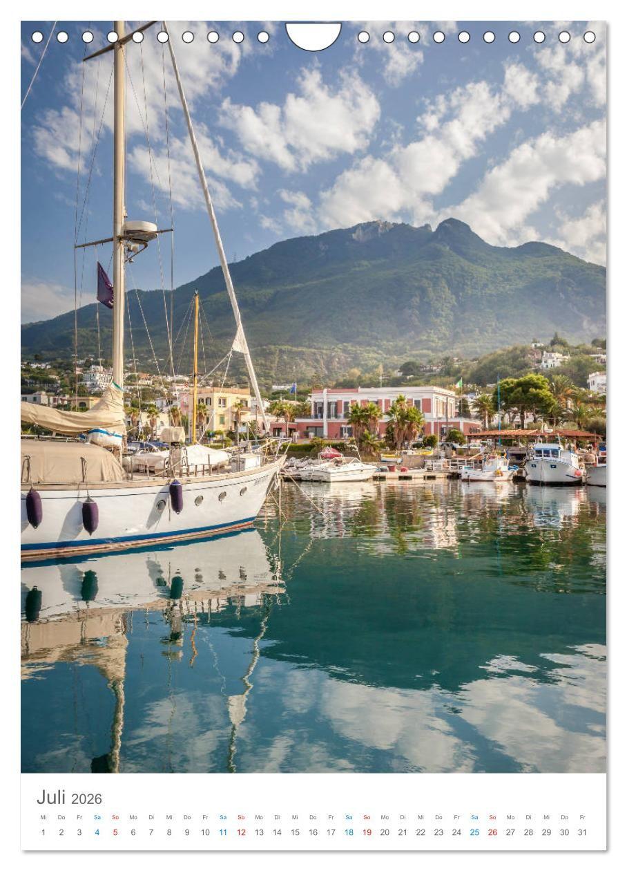 Beispielinhalt (Bild) Lass uns träumen vom Süden (Wandkalender 2026 DIN A4 hoch), CALVENDO Monatskalender