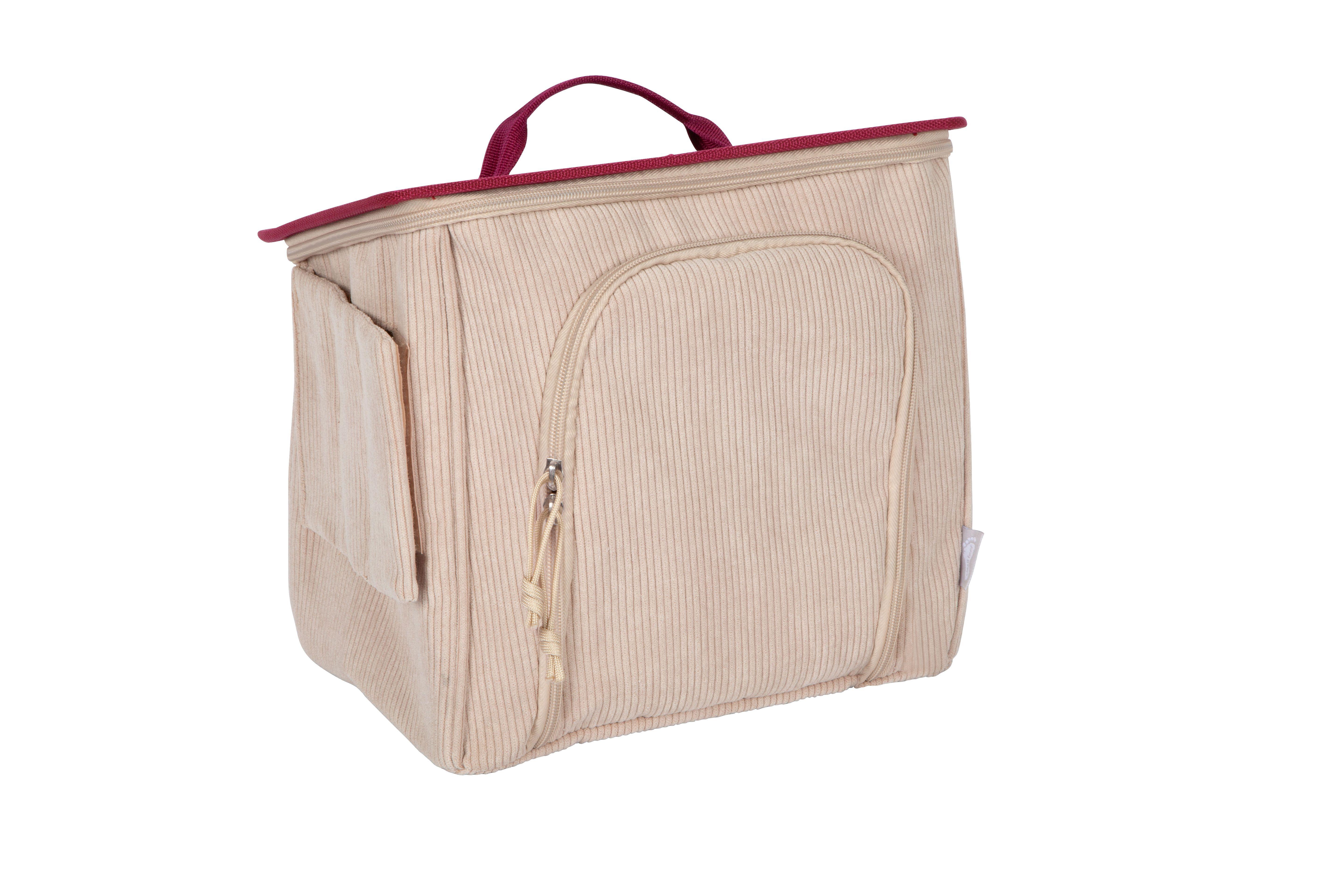 Beispielinhalt (Bild) Spielset Pferd mit Stall und Zubehör in der Tasche