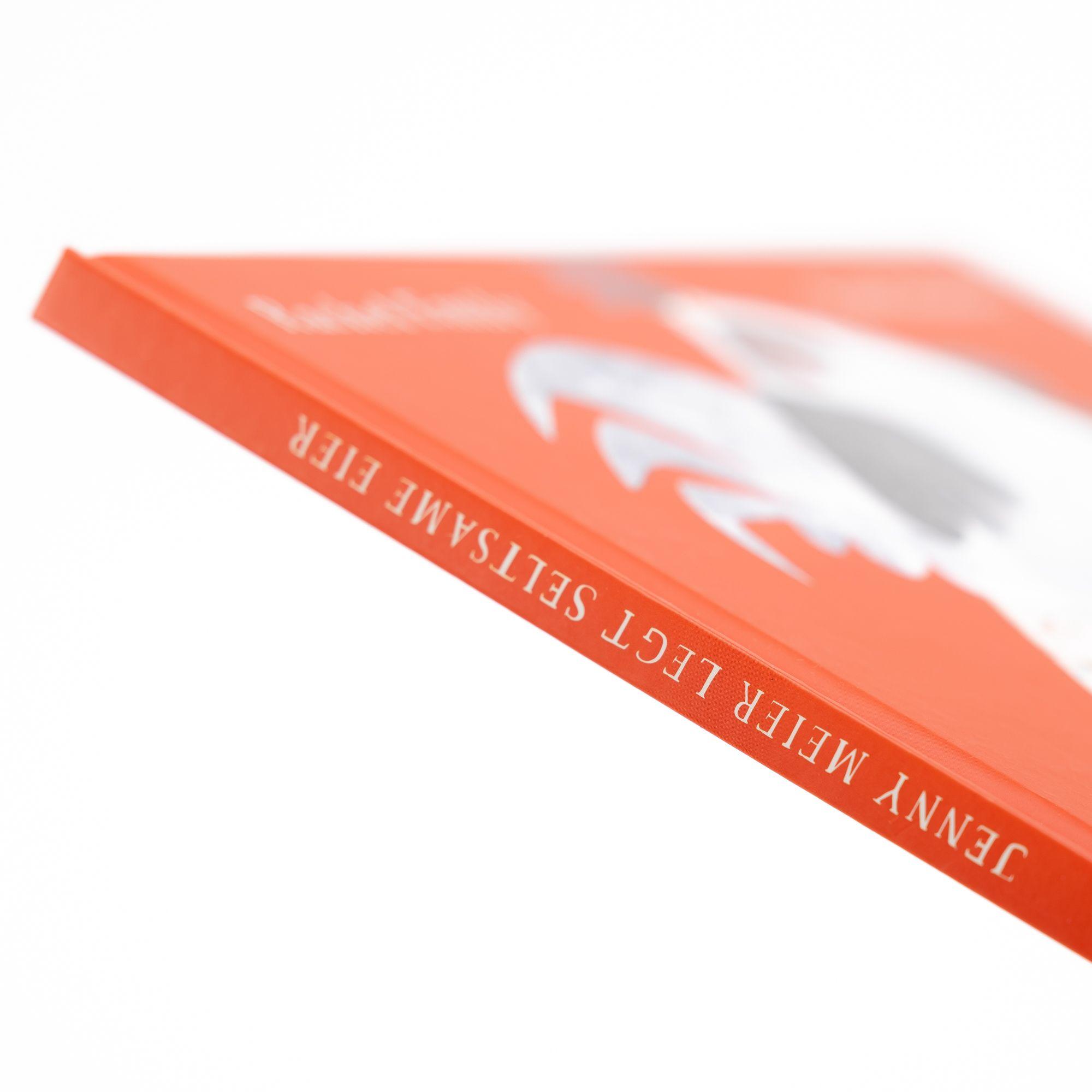 Beispielinhalt (Bild) Jenny Meier legt seltsame Eier