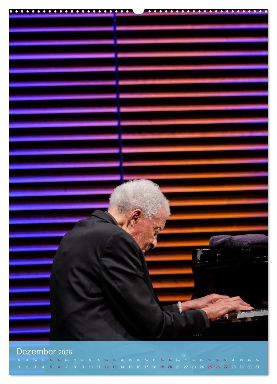 Beispielinhalt (Bild) Jazz - Zwischen den Tönen (hochwertiger Premium Wandkalender 2026 DIN A2 hoch), Kunstdruck in Hochglanz