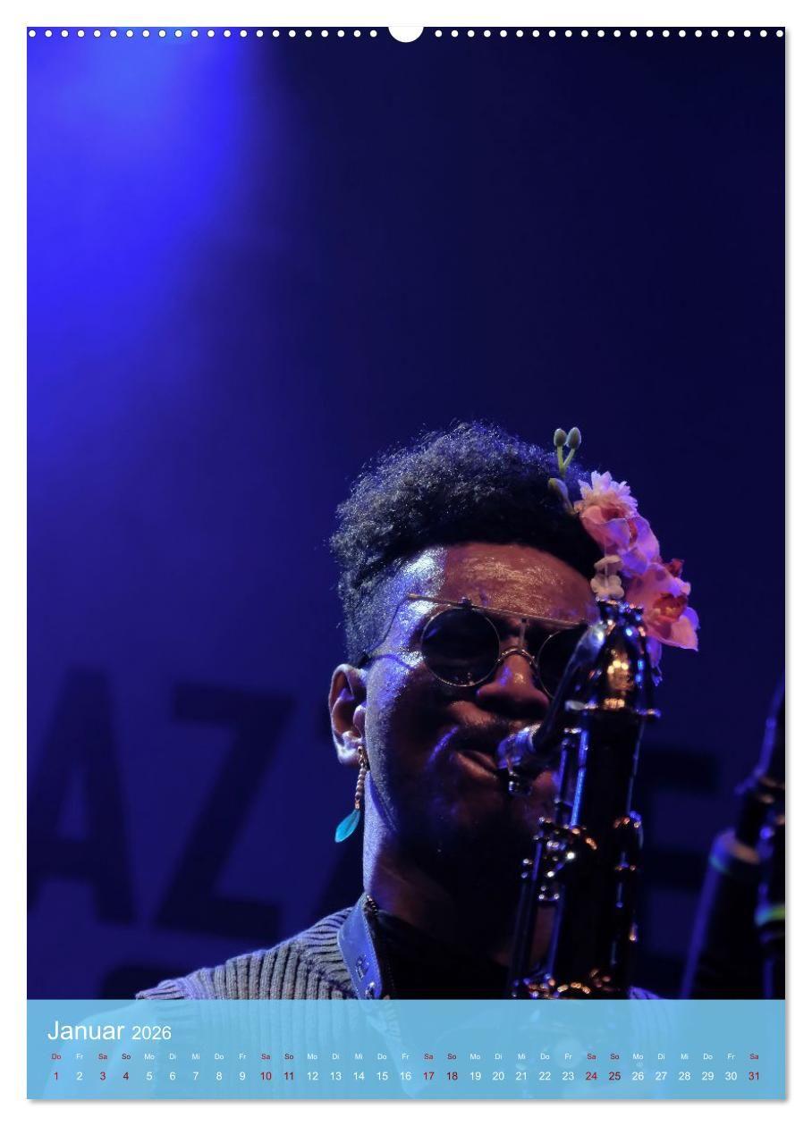 Beispielinhalt (Bild) Jazz - Zwischen den Tönen (hochwertiger Premium Wandkalender 2026 DIN A2 hoch), Kunstdruck in Hochglanz