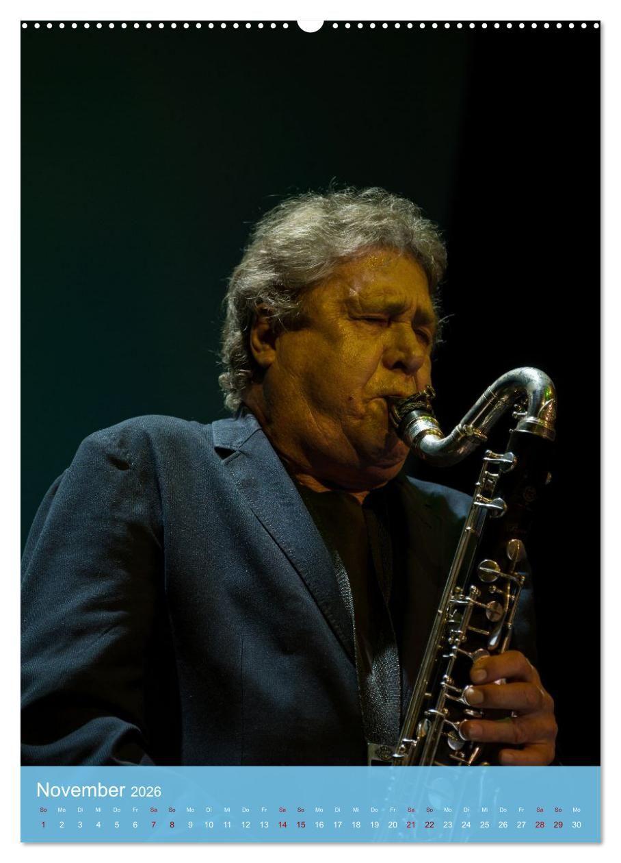 Beispielinhalt (Bild) Jazz - Zwischen den Tönen (hochwertiger Premium Wandkalender 2026 DIN A2 hoch), Kunstdruck in Hochglanz
