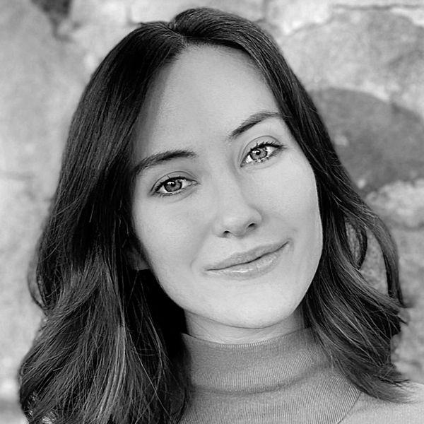 Autorenbild Terms of Attraction 1. The Knockout Contract