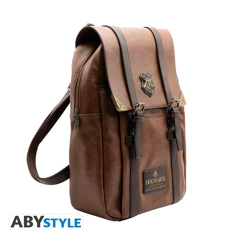 Beispielinhalt (Bild) HARRY POTTER - Premium Backpack "Hogwarts"