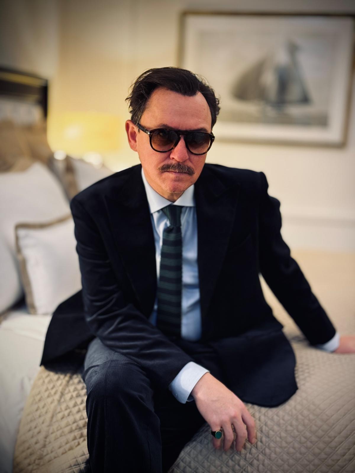 Autorenbild 100 Staple Pieces