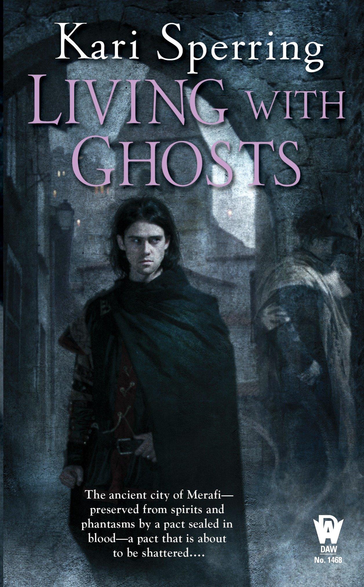 Vorderes Coverbild Living with Ghosts