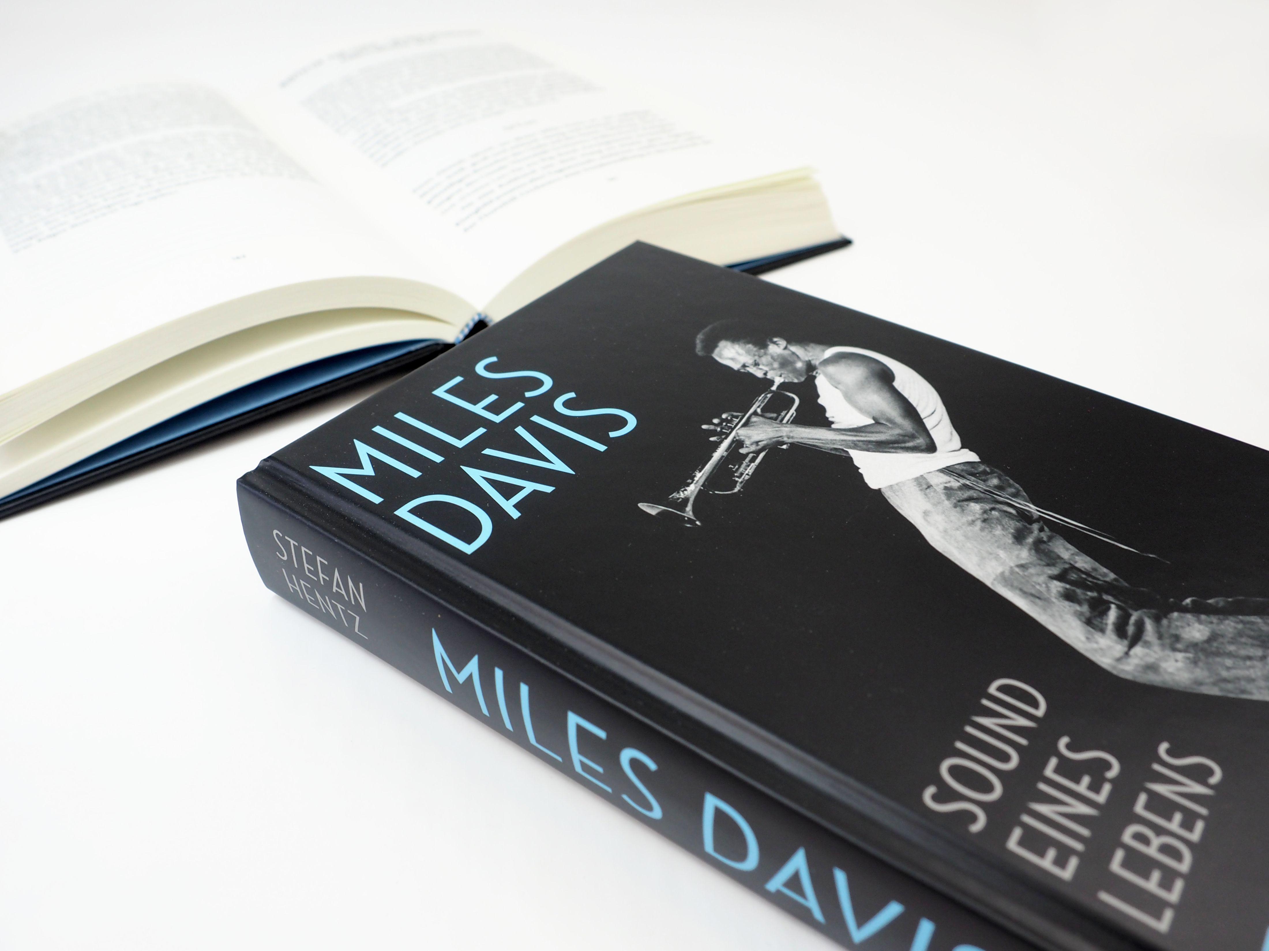 Beispielinhalt (Bild) Miles Davis. Sound eines Lebens