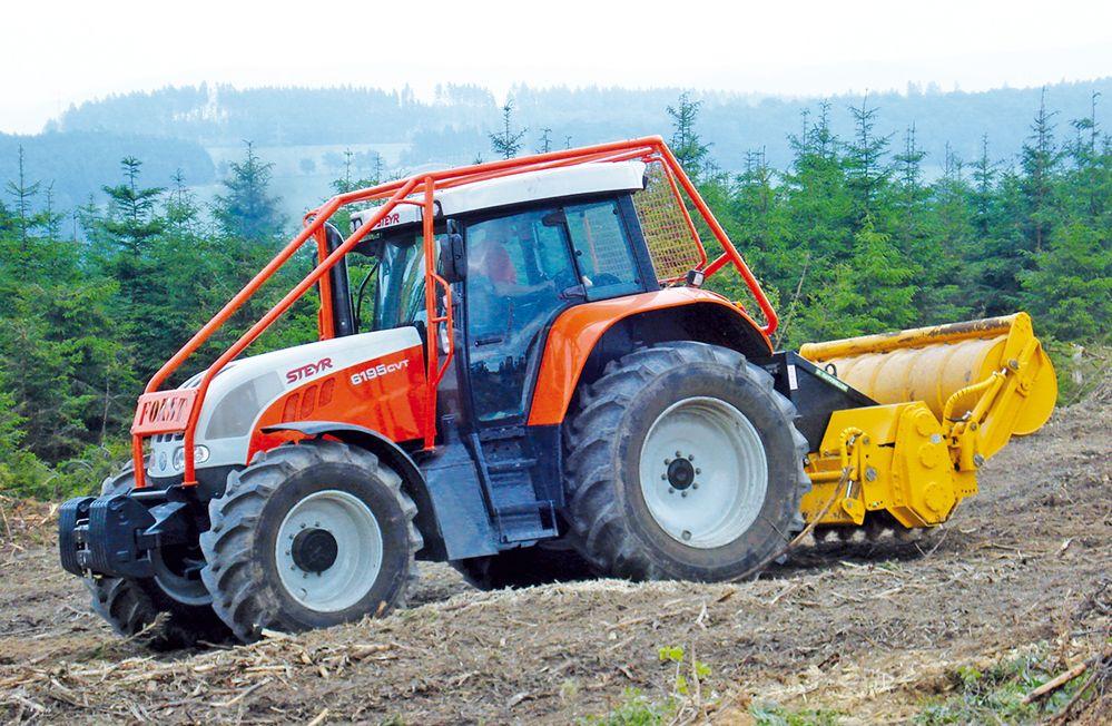 Beispielinhalt (Bild) Traktoren bei der Arbeit verständlich erklärt