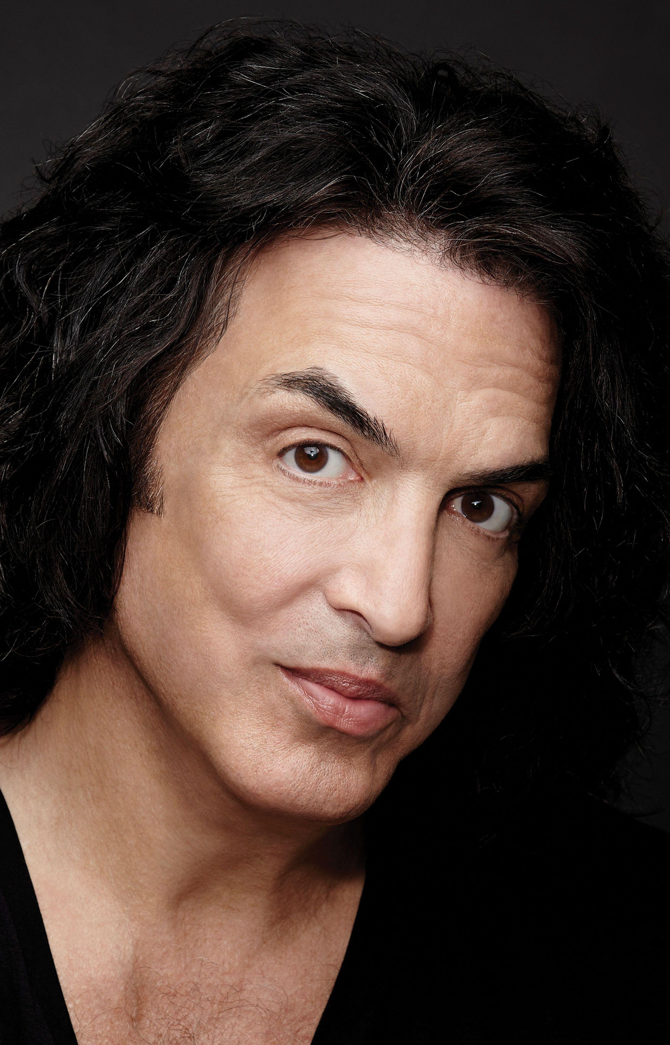 Autorenbild Hinter der Maske