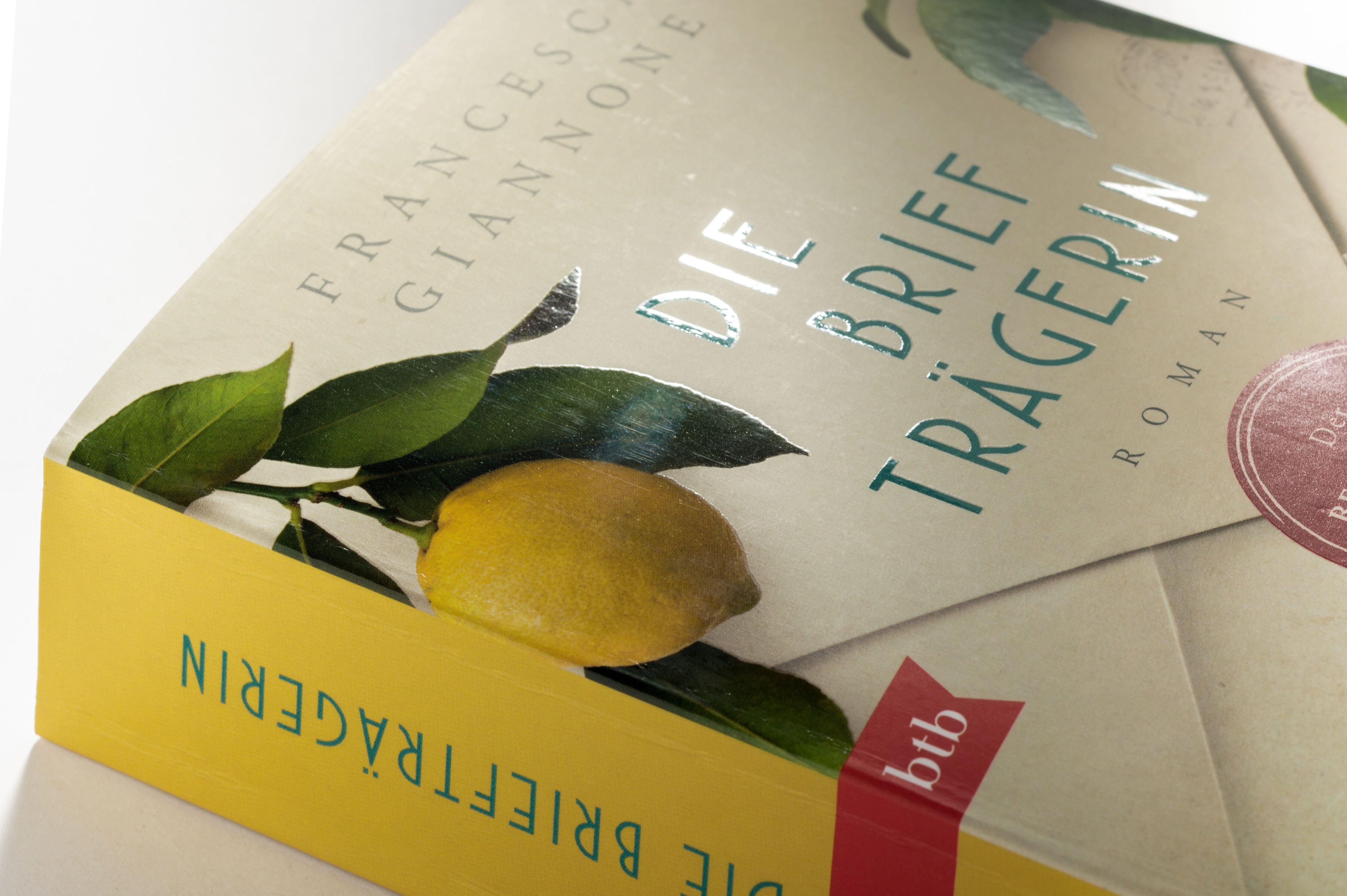 Beispielinhalt (Bild) Die Briefträgerin