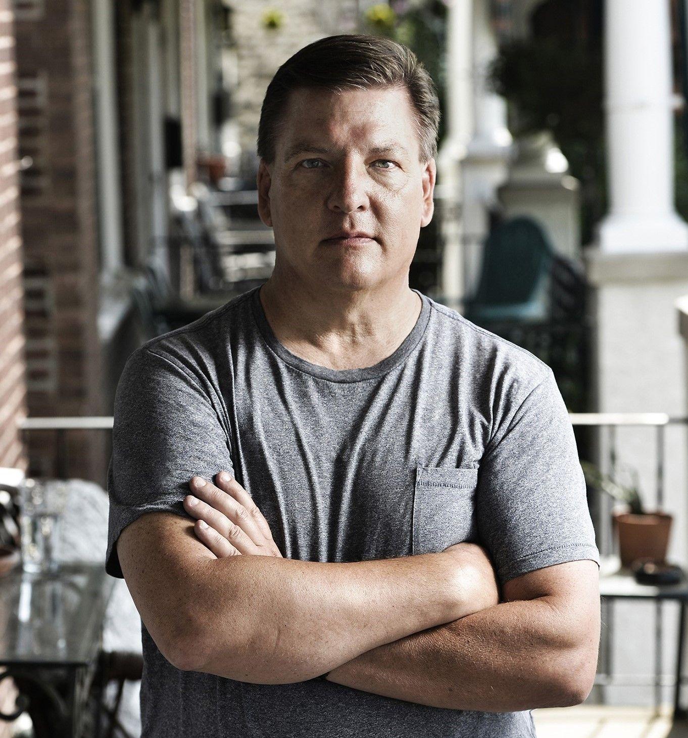 Autorenbild What about the bodies