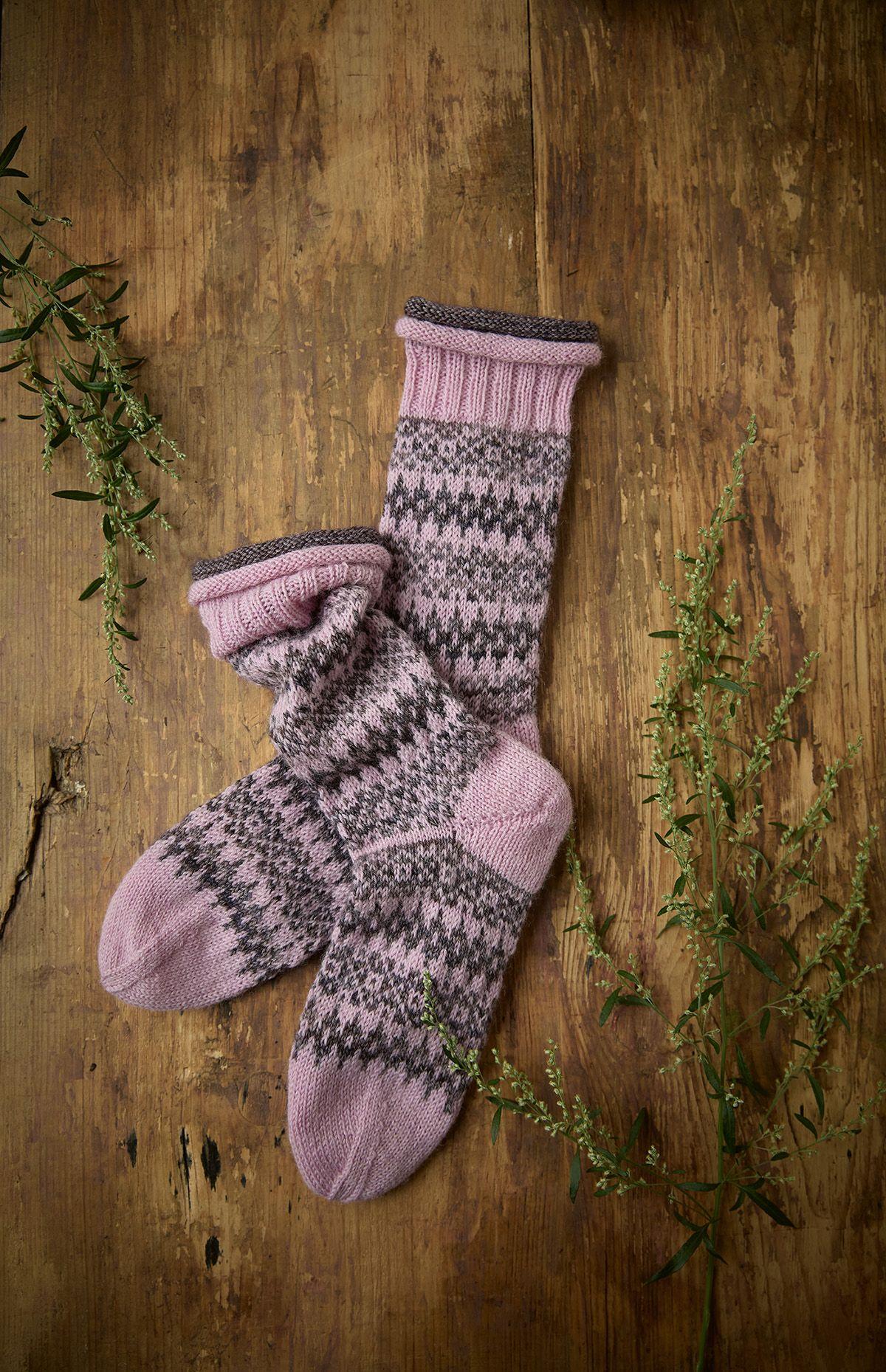 Beispielinhalt (Bild) Romantische Socken stricken