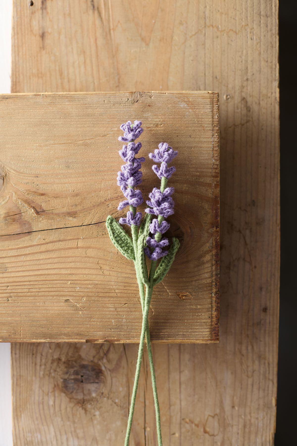 Beispielinhalt (Bild) Romantische Blumen häkeln
